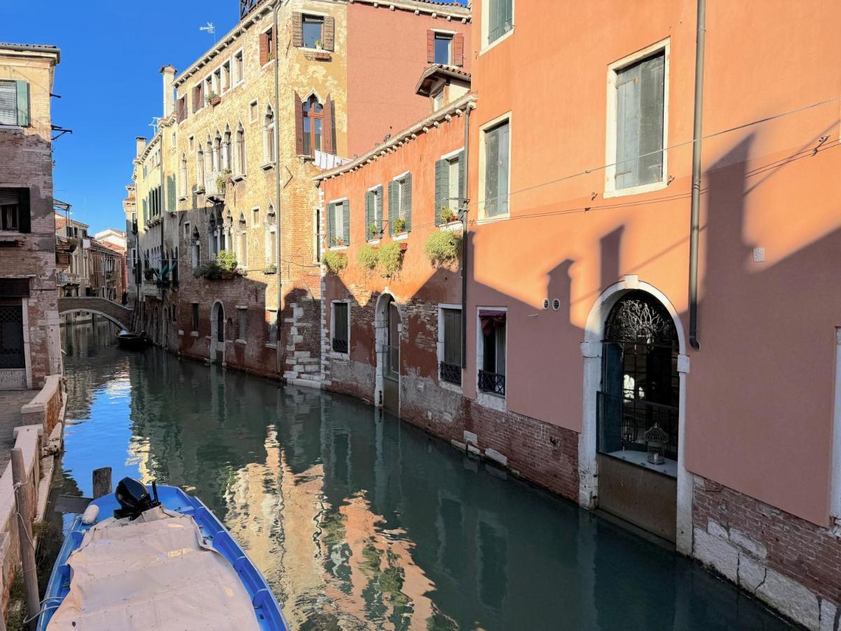 Ca Penini - Canal View Venetië Buitenkant foto